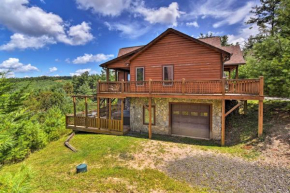 Fleetwood Cabin with Hot Tub Near Blue Ridge Pkwy!